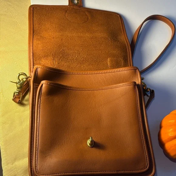 Vintage Coach Station Crossbody Bag - British Tan- never used!!! - Picture 8 of 14